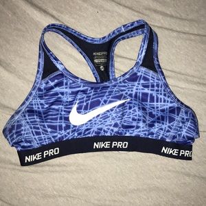 nike pro sports bra